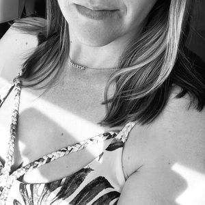 Meet your Posher, Elisa